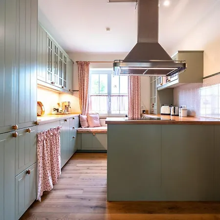 Ferienhaus-walnutcottage * Rechlin